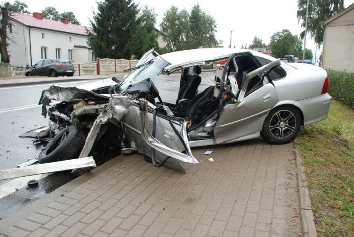 jeleniogorzanie-ofiarami-wypadku-w-skowarczu-foto-42020