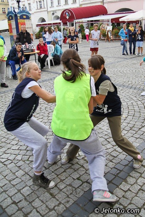 swieto-koszykowki-na-jeleniogorskim-rynku-dzien-pierwszy-foto-42030
