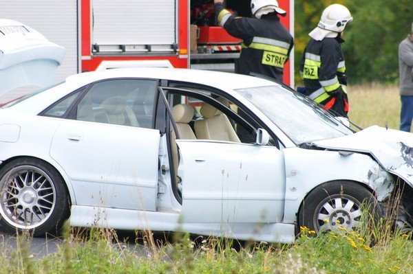 czoowka-w-mysakowicach-piec-osob-przewieziono-do-szpitala-foto-42036
