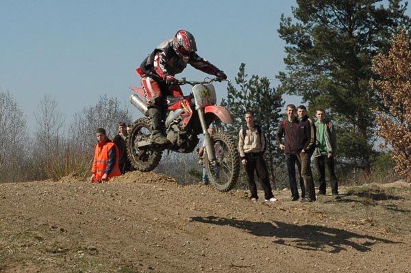 cross-na-pierwszym-planie-nowe-zdjecia-4207
