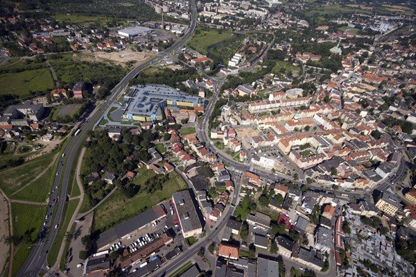 nowe-centrum-handlowe-w-jeleniej-gorze-juz-nie-wirtualne-42114