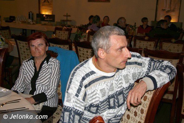 osoby-guche-i-niedosyszace-obchodziy-swoj-dzien-foto-42150