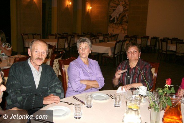 osoby-guche-i-niedosyszace-obchodziy-swoj-dzien-foto-42150