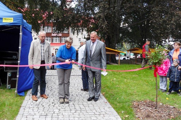 otwarto-zrewitalizowany-park-pod-sniezka-42165