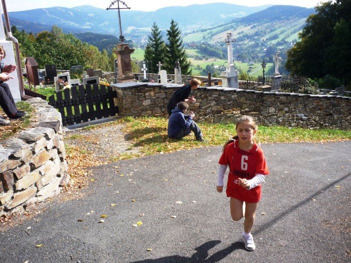 wystartowali-w-biegu-gorskim-w-paseky-nad-jizerou-foto-42304