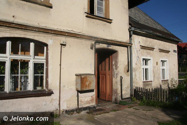 lokatorka-z-ul-kamiennej-w-piechowicach-w-tym-domu-nie-da-sie-zyc-foto-42307