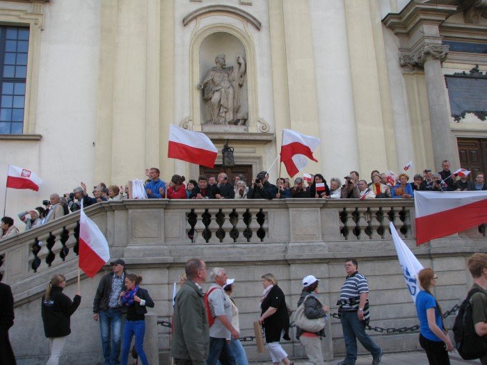 jeleniogorzanie-licznie-uczestniczyli-w-marszu-obudz-sie-polsko-42328