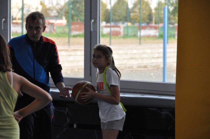 klasa-4-e-bez-porazki-w-wichos-mini-basket-lidze-foto-42335