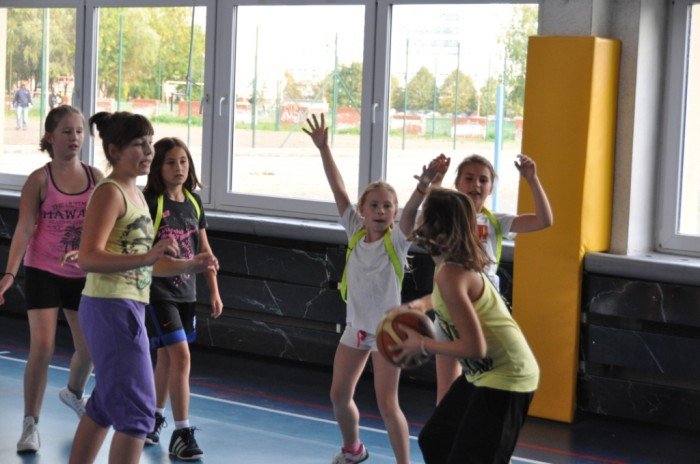klasa-4-e-bez-porazki-w-wichos-mini-basket-lidze-foto-42335