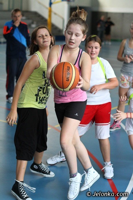 klasa-4-e-bez-porazki-w-wichos-mini-basket-lidze-foto-42335