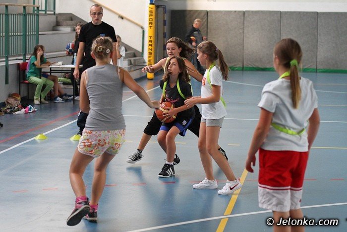 klasa-4-e-bez-porazki-w-wichos-mini-basket-lidze-foto-42335
