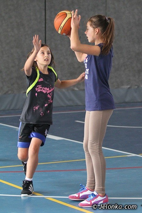 klasa-4-e-bez-porazki-w-wichos-mini-basket-lidze-foto-42335