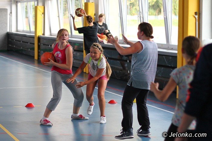 klasa-4-e-bez-porazki-w-wichos-mini-basket-lidze-foto-42335