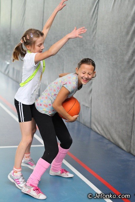 klasa-4-e-bez-porazki-w-wichos-mini-basket-lidze-foto-42335