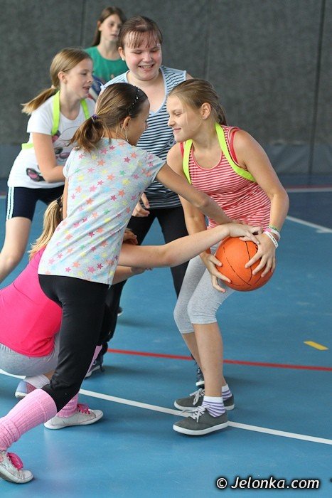 klasa-4-e-bez-porazki-w-wichos-mini-basket-lidze-foto-42335