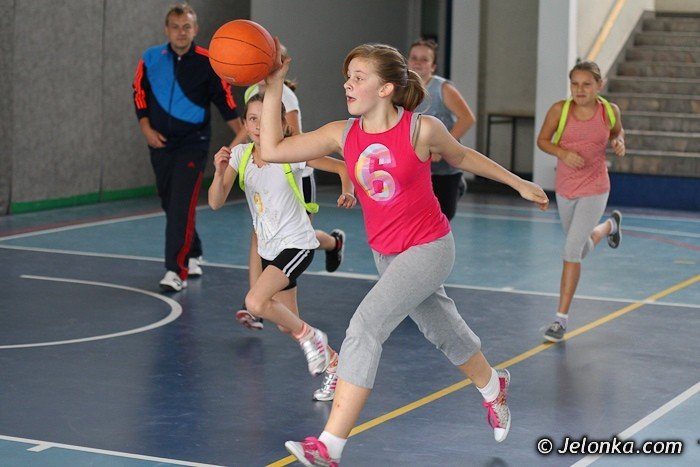 klasa-4-e-bez-porazki-w-wichos-mini-basket-lidze-foto-42335