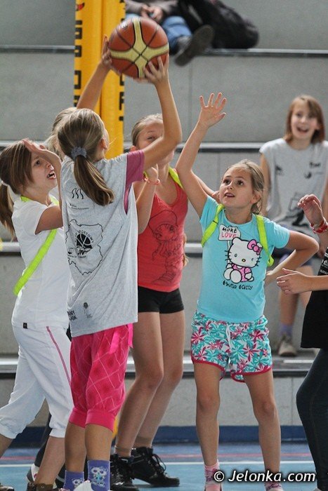 klasa-4-e-bez-porazki-w-wichos-mini-basket-lidze-foto-42335