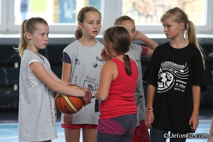 klasa-4-e-bez-porazki-w-wichos-mini-basket-lidze-foto-42335
