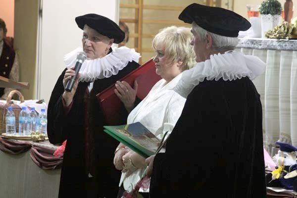 po-wieku-jeleniogorskiej-handlowki-42387