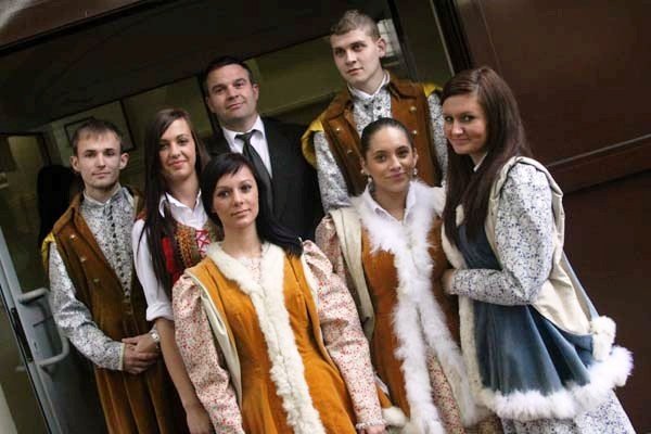 po-wieku-jeleniogorskiej-handlowki-42387