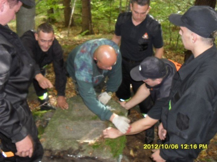 memento-uporzadkowao-zapomniana-nekropolie-w-piechowicach-foto-42502