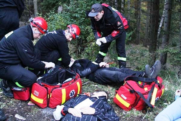 wypadek-autobusu-i-kilku-aut-ponad-50-osob-poszkodowanych-na-szczescie-to-cwiczenia-foto-42509