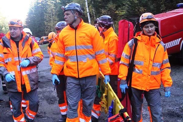 wypadek-autobusu-i-kilku-aut-ponad-50-osob-poszkodowanych-na-szczescie-to-cwiczenia-foto-42509