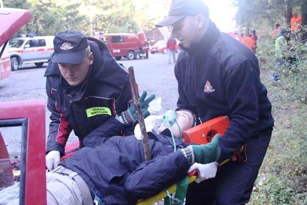 wypadek-autobusu-i-kilku-aut-ponad-50-osob-poszkodowanych-na-szczescie-to-cwiczenia-foto-42509