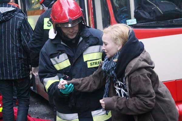 wypadek-autobusu-i-kilku-aut-ponad-50-osob-poszkodowanych-na-szczescie-to-cwiczenia-foto-42509