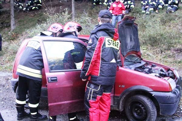 wypadek-autobusu-i-kilku-aut-ponad-50-osob-poszkodowanych-na-szczescie-to-cwiczenia-foto-42509