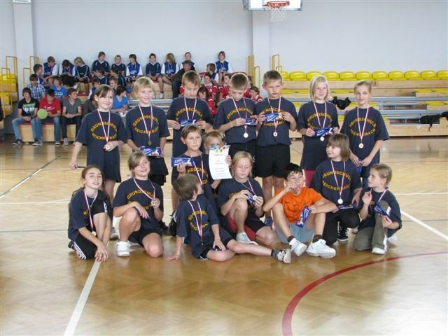 kolejne-zmagania-sportowe-miedzy-szkoami-z-karpacza-i-reichenbach-foto-42510