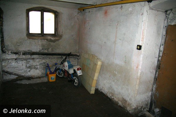 mieszkancy-barlickiego-5-ta-wilgoc-zrujnuje-nam-zdrowie-foto-42534