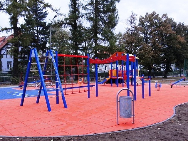 place-i-urzadzenia-dla-dzieci-modziezy-i-dorosych-w-sobieszowie-foto-42540