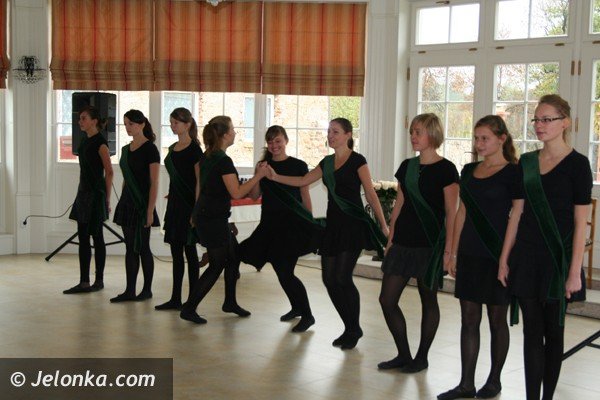 powiatowy-dzien-edukacji-narodowej-w-staniszowskim-paacu-foto-42580