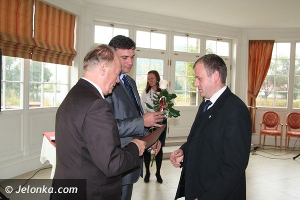 powiatowy-dzien-edukacji-narodowej-w-staniszowskim-paacu-foto-42580