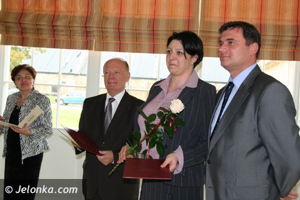 powiatowy-dzien-edukacji-narodowej-w-staniszowskim-paacu-foto-42580