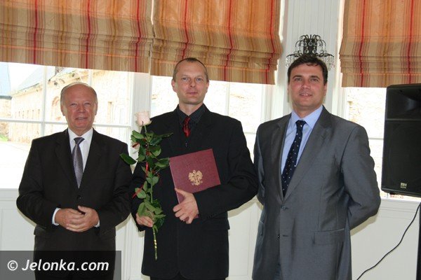powiatowy-dzien-edukacji-narodowej-w-staniszowskim-paacu-foto-42580