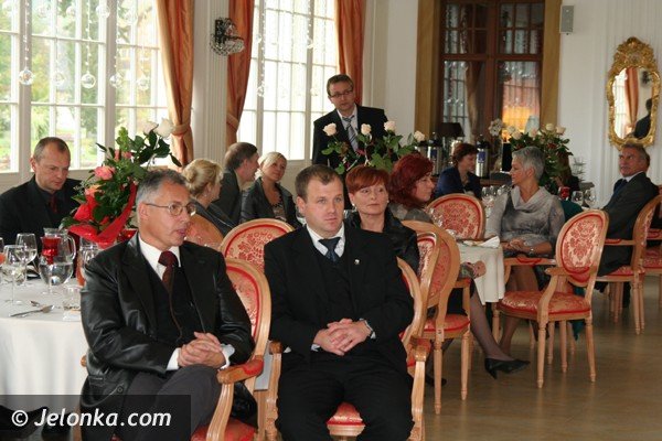 powiatowy-dzien-edukacji-narodowej-w-staniszowskim-paacu-foto-42580