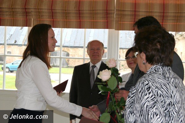 powiatowy-dzien-edukacji-narodowej-w-staniszowskim-paacu-foto-42580