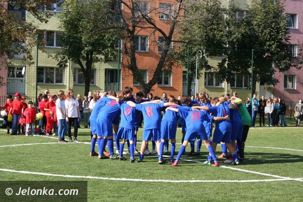 nowe-boisko-na-jeleniogorskim-zabobrzu-foto-42598
