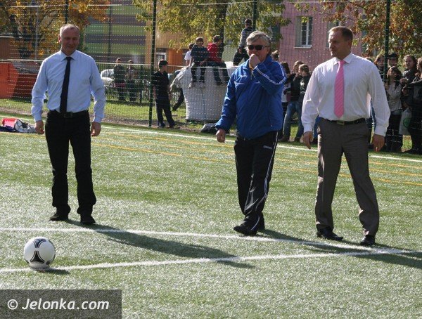 nowe-boisko-na-jeleniogorskim-zabobrzu-foto-42598