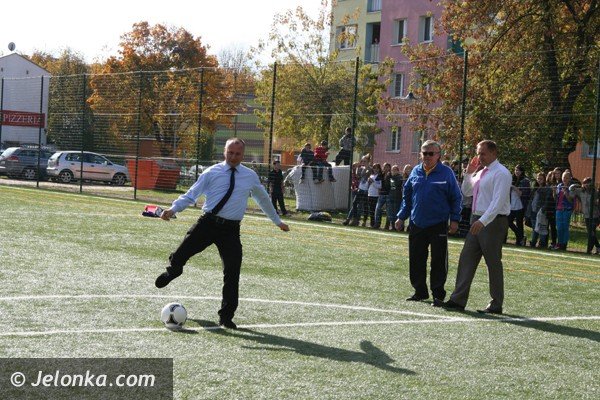 nowe-boisko-na-jeleniogorskim-zabobrzu-foto-42598