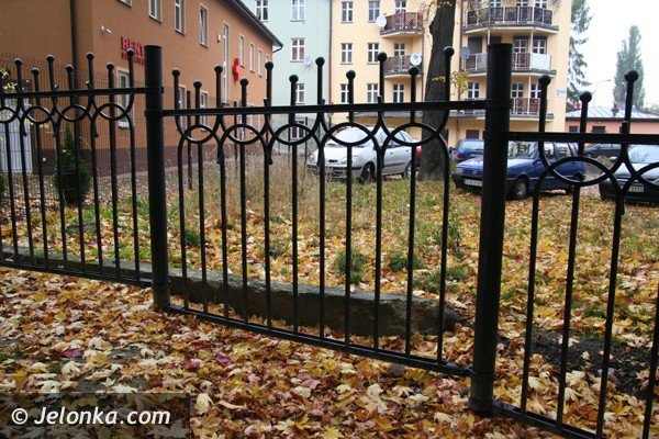 czesc-cieplickiego-trojkata-uporzadkowana-i-ogrodzona-foto-42619