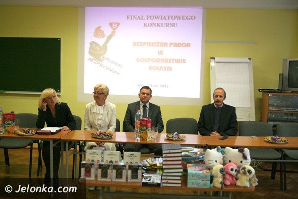 dzieci-udowodniy-ze-wiedza-jak-zachowac-bezpieczenstwo-w-gospodarstwie-rolnym-foto-42699