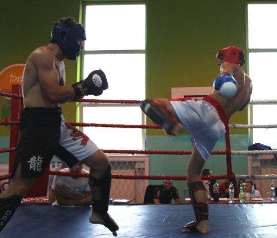 szesciu-jeleniogorskich-fighterow-wystartowao-w-zarach-foto-42706