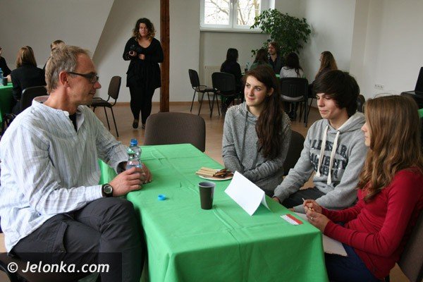 przeglad-zywych-ksiag-w-jeleniogorskim-ii-lo-foto-42728