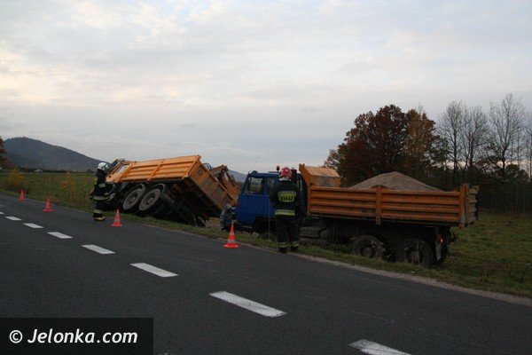 ciezarowka-w-rowie-obok-zalewu-w-sosnowce-foto-42770