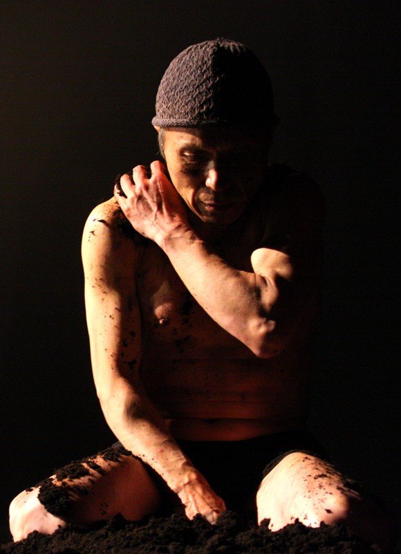 japonski-teatr-ekspresji-o-wadzy-przemocy-sprawiedliwosci-foto-42797