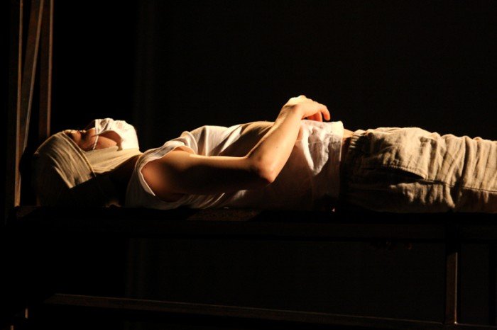 japonski-teatr-ekspresji-o-wadzy-przemocy-sprawiedliwosci-foto-42797