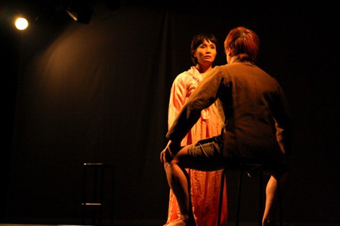 japonski-teatr-ekspresji-o-wadzy-przemocy-sprawiedliwosci-foto-42797